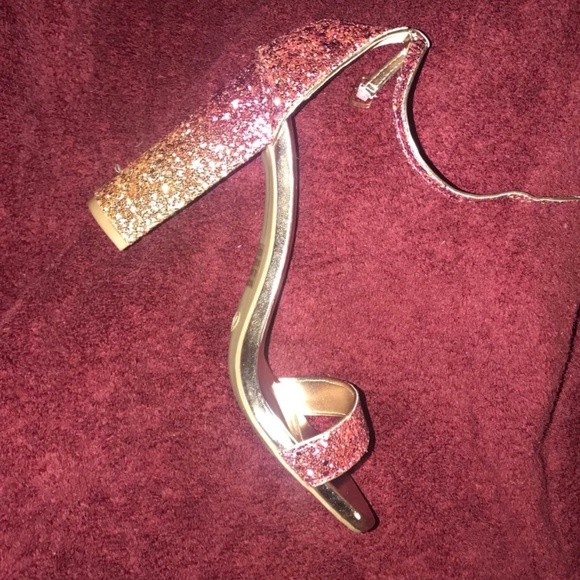 BRANDNEW Char Russe Ombré Sparkle Heels - Picture 2 of 3